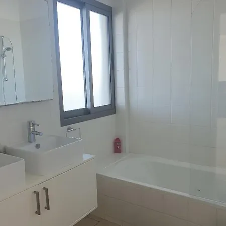 فيلة You And Your Family Will Love This 5 Star With Private Pool, Paphos 1417 نيو تشوريو